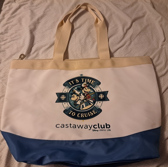 NWT Disney Cruise Lines Disney Castaway club tote Bag & 1 lanyard - Picture 1 of 5